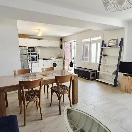 Дом отдыха Maison De Ville, Hyper Centre - 4 Pers. - Fr-1-879-25 Фура