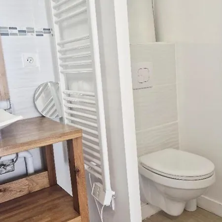 Дом отдыха Maison De Ville, Hyper Centre - 4 Pers. - Fr-1-879-25 Фура